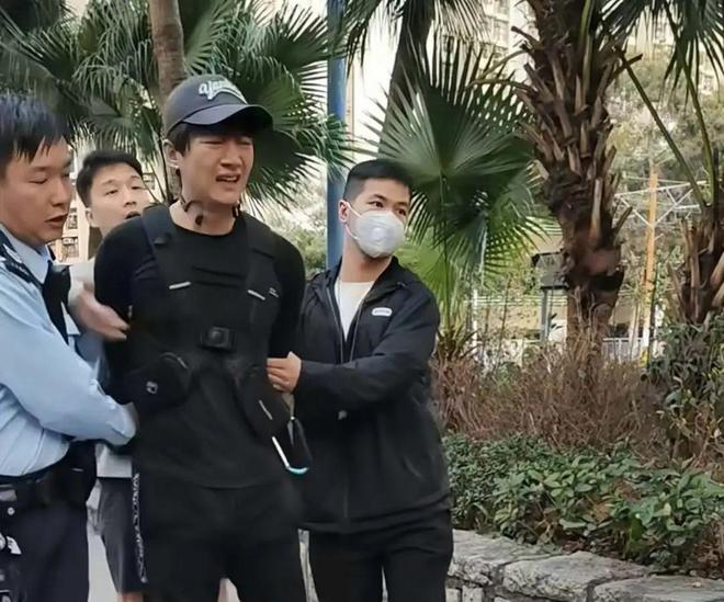 资1000港币多次遭拘留形象崩坏香港前男星周永恒做装修工人每天工(图5)